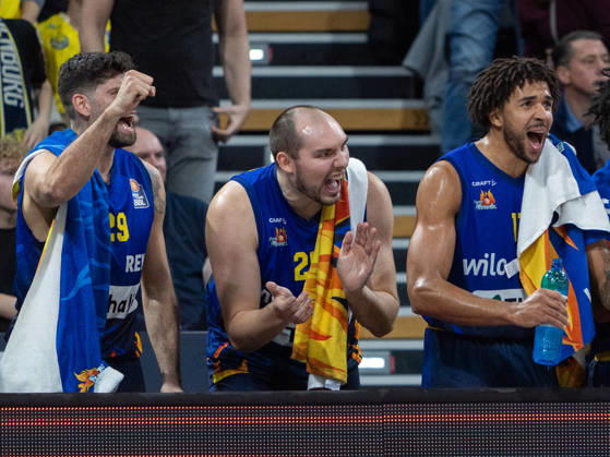 Phoenix Hagen, Team von Phoenix Hagen jubelt EWE Baskets Oldenburg vs Phoenix Hagen, Basketball, BBL, 10.10.2026 Oldenburg Copyright: xEibner-Pressefotox EP_EER