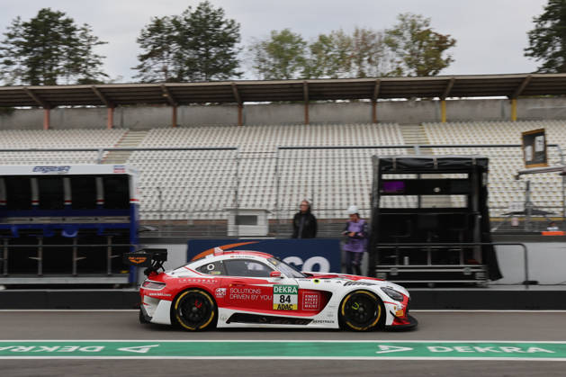Hockenheim, Deutschland 09.- 11. Oktober 2026: DTM - 2026 - Saisonfinale - Hockenheimring - Sonntag Qualifikation 2 Im Bild: Tom Kalender (GER 84) in der Boxengasse Pitlane Hockenheimring Baden Württemberg Copyright: xFotostandx xFWMEDIAx