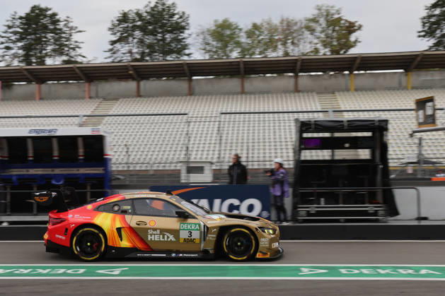Hockenheim, Deutschland 09.- 11. Oktober 2026: DTM - 2026 - Saisonfinale - Hockenheimring - Sonntag Qualifikation 2 Im Bild: Kelvin van der Linde (RSA 3) in der Boxengasse Pitlane Hockenheimring Baden Württemberg Copyright: xFotostandx xFWMEDIAx