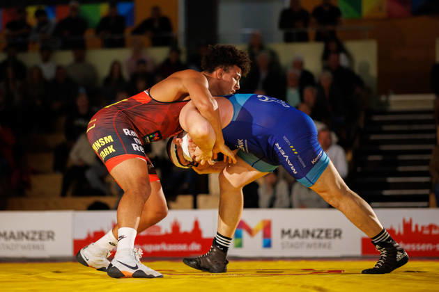 DRB BIRTAT Bundesliga, 6. Wettkampftag, ASV Mainz 88 - KG Baienfurt Ravensburg, Mainz, 10.10.2026 Kampf zwischen Yassine Ben Labed (rot, ASV Mainz 88) Jan Zirn (blau, KG Baienfurt Ravensburg), Griechisch Roemisch bis 130 kg DRB BIRTAT Bundesliga, 6. Wettkampftag, ASV Mainz 88 - KG Baienfurt Ravensburg, Sporthalle am großen Sand, Mainz, 10.10.2026 Copyright: xBEAUTIFULxSPORTS Hahnex