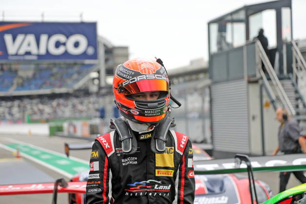 Hockenheim, Deutschland 09.- 11. Oktober 2026: DTM - 2026 - Saisonfinale - Hockenheimring Qualifying Sonntag Im Bild: Bastian Buus (DNK) Pole Position fuer DTM Finalrennen in Hockenheim Hockenheimring Baden Württemberg Copyright: xFotostandx xHorstxBernhardtx