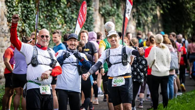 Marathon am Baldeneysee in Essen ** NUR FÜR REDAKTIONELLE ZWECKE ** EDITORIAL USE ONLY **<p>Rund 1800 Läufer begeben sich am Sonntagmorgen, 11.10.2026, im Rahmenprogramm des Mararthons am Baldeneysee auf eine gut 18 Kilometer lange Seerunde. Deutschland NRW Essen Copyright: MartinxMöller