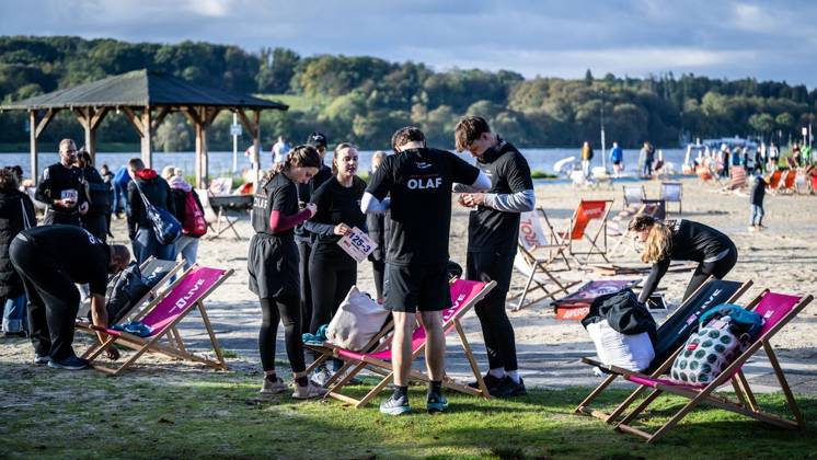 Marathon am Baldeneysee in Essen ** NUR FÜR REDAKTIONELLE ZWECKE ** EDITORIAL USE ONLY **<p>Rund 1800 Läufer begeben sich am Sonntagmorgen, 11.10.2026, im Rahmenprogramm des Mararthons am Baldeneysee auf eine gut 18 Kilometer lange Seerunde. Deutschland NRW Essen Copyright: MartinxMöller