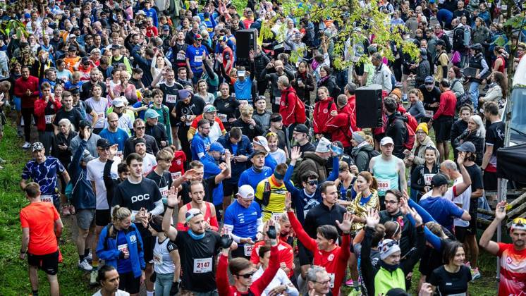 Marathon am Baldeneysee in Essen ** NUR FÜR REDAKTIONELLE ZWECKE ** EDITORIAL USE ONLY **<p>Rund 1800 Läufer begeben sich am Sonntagmorgen, 11.10.2026, im Rahmenprogramm des Mararthons am Baldeneysee auf eine gut 18 Kilometer lange Seerunde. Deutschland NRW Essen Copyright: MartinxMöller