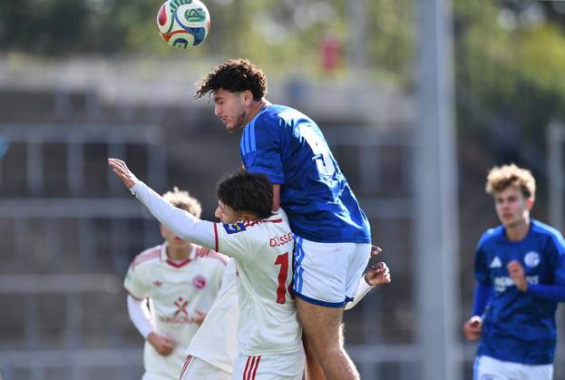 Schalke 04 U19 - Fortuna Düsseldorf U19 ** NUR FÜR REDAKTIONELLE ZWECKE ** EDITORIAL USE ONLY **<p>Fußball U19 DFB-Nachwuchsliga - Vorrunde Gruppe H 7.SPIELTAG: Schalke 04 U19 - Fortuna Düsseldorf U19 am 11.10.2026 im Parkstadion in Gelsenkirchen Cem Jamey Tasdelen ( Schalke 04 U19 ), oben - Yalcin Kaan Demirel ( Fortuna Düsseldorf U19 ), unten Deutschland Nordrhein-Westfalen Gelsenkirchen Copyright: ThorstenxTillmann
