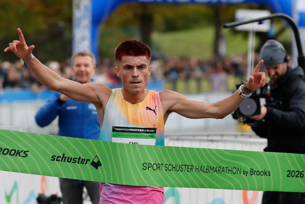 München Marathon 2026; München, 11.10.2026 Emil MILLAN DE LA OLIVA (SWE) gewinnt den Halbmarathon in einer Zeit von 01:03:23 während des München Marathons 2026; München, 11.10.2026 Copyright: xBEAUTIFULxSPORTS Kellererx
