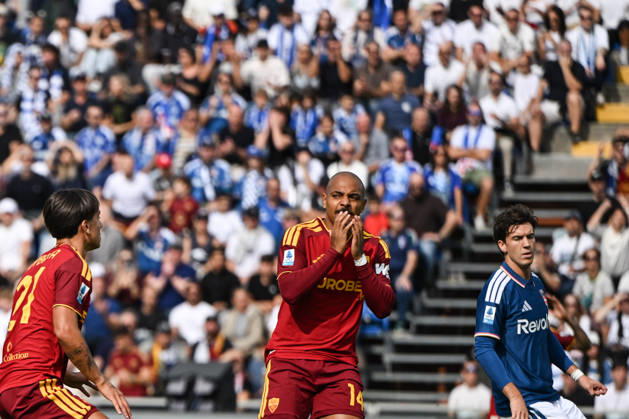 Donyell Malen of AS Roma react during the Serie A soccer match between Como Calcio and AS Roma at the Giuseppe Sinigaglia stadium in Como, north Italy - October 11, 2026 - Soccer.  Copyright: xTizianoxBallabio LaPressex