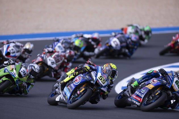 October 11, 2026, Cascais, Lisboa, Portugal: ESTORIL, PORTUGAL - OCTOBER 11: Andrea Locatelli of Italy and Pata Maxus Yamaha competes during the Superpole Race during day three of the World Superbikes Estoril Round at Circuito Estoril on October 11, 2026 in Estoril, Portugal Cascais Portugal - ZUMAl192 20261011_zsp_l192_030 Copyright: xMiguelxLemosx