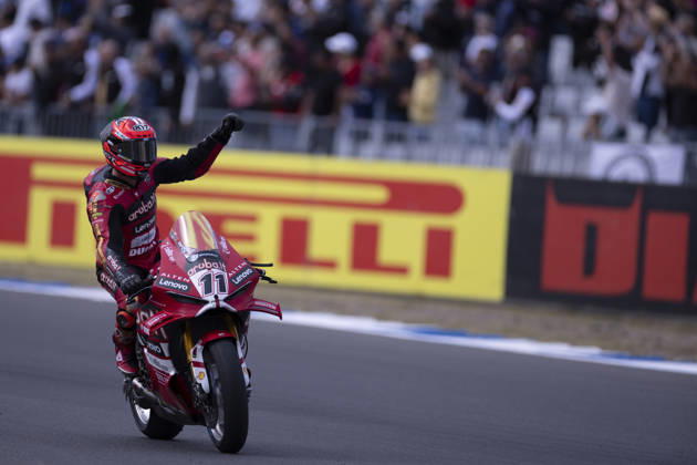October 11, 2026, Cascais, Lisboa, Portugal: ESTORIL, PORTUGAL - OCTOBER 11: Nicolo Bulega of Italy and Aruba.it Racing - Ducati competes during the Superpole Race during day three of the World Superbikes Estoril Round at Circuito Estoril on October 11, 2026 in Estoril, Portugal Cascais Portugal - ZUMAl192 20261011_zsp_l192_032 Copyright: xMiguelxLemosx