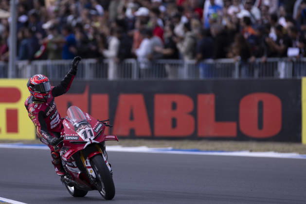 October 11, 2026, Cascais, Lisboa, Portugal: ESTORIL, PORTUGAL - OCTOBER 11: Nicolo Bulega of Italy and Aruba.it Racing - Ducati competes during the Superpole Race during day three of the World Superbikes Estoril Round at Circuito Estoril on October 11, 2026 in Estoril, Portugal Cascais Portugal - ZUMAl192 20261011_zsp_l192_063 Copyright: xMiguelxLemosx