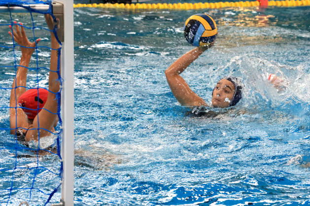 11.10.2026, GER, DEU, Deutschland Wasserball Frauen ,Wasserball Champion League Qualifikation, Saison 2026, Berlin, Spandau 04 vs. Pallanuoto Trieste Mia Rycraw ( Spandau04 1 ), Paola Di Maria ( Pallanuoto Triest 14 ) nordphoto GmbH Engler Berlin Schwimmhalle-Schoeneberg Berlin Deutschland Copyright: xNordphotox xEnglerx
