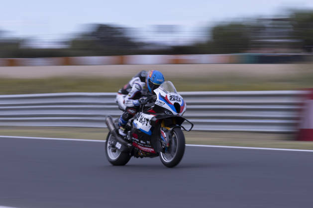 October 11, 2026, Cascais, Lisboa, Portugal: ESTORIL, PORTUGAL - OCTOBER 11: Miguel Oliveira of Portugal and Rokit BMW Motored WorldSBK Team competes during the Superpole Race during day three of the World Superbikes Estoril Round at Circuito Estoril on October 11, 2026 in Estoril, Portugal Cascais Portugal - ZUMAl192 20261011_zsp_l192_067 Copyright: xMiguelxLemosx