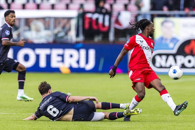 UTRECHT , 11-10-2026 , stadium De Galgenwaard , season 2026 2027 , Dutch Eredivisie football , match between FC Utrecht and Willem II , picture shows Willem II player Calvin Twigt , Utrecht player Arthur Zagre Utrecht - Willem II  x208161449x Copyright: