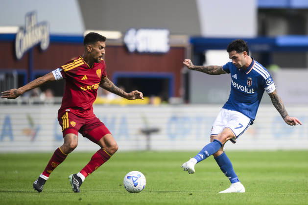 Como 1907 v AS Roma - Serie A Lucas Da Cunha of Como 1907 is challenged by Lorenzo Pellegrini of AS Roma during the Serie A football match between Como 1907 and AS Roma. Como Italy Copyright: xNicolòxCampox