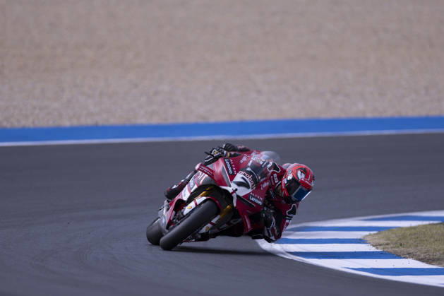 October 11, 2026, Cascais, Lisboa, Portugal: ESTORIL, PORTUGAL - OCTOBER 11: Iker Lecuona of Spain and Aruba.it Racing - Ducati competes during the Superpole Race during day three of the World Superbikes Estoril Round at Circuito Estoril on October 11, 2026 in Estoril, Portugal Cascais Portugal - ZUMAl192 20261011_zsp_l192_080 Copyright: xMiguelxLemosx