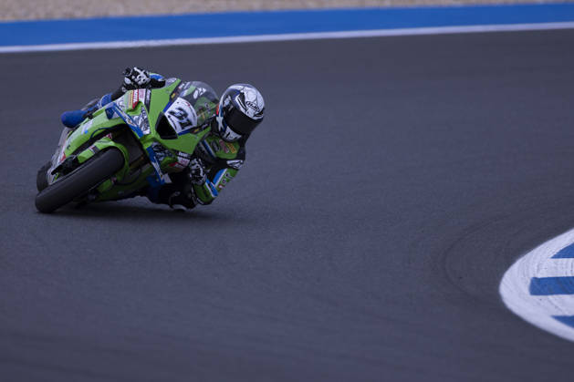 October 11, 2026, Cascais, Lisboa, Portugal: ESTORIL, PORTUGAL - OCTOBER 11: Garrett Gerloff of Great-Britain and Kawasaki WorldSBK Team competes during the Superpole Race during day three of the World Superbikes Estoril Round at Circuito Estoril on October 11, 2026 in Estoril, Portugal Cascais Portugal - ZUMAl192 20261011_zsp_l192_087 Copyright: xMiguelxLemosx