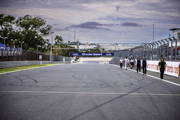October 11, 2026, Cascais, Lisbon, Portugal: Circuito do Estoril during the Tissot Superpole Race of the FIM Superbike World Championship, WM, Weltmeisterschaft at Circuito Estoril on October 11, 2026 in Cascais, Portugal. Cascais Portugal - ZUMAr200 20261011_zsp_r200_011 Copyright: xNunoxReisinhox