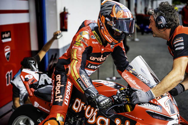 October 11, 2026, Cascais, Lisbon, Portugal: Nicolo Bulega of Aruba.It Racing - Ducati during the Tissot Superpole Race of the FIM Superbike World Championship, WM, Weltmeisterschaft at Circuito Estoril on October 11, 2026 in Cascais, Portugal. Cascais Portugal - ZUMAr200 20261011_zsp_r200_009 Copyright: xNunoxReisinhox