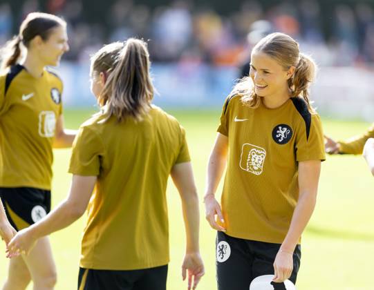 ZEIST - Sophie Proost during a training session of the Dutch women s football team in preparation for the World Cup qualifying match against Hungary. SANDER KONING ANP xVIxANPxSportx xxANPxIVx 572122565 originalFilename: 572122565.jpg