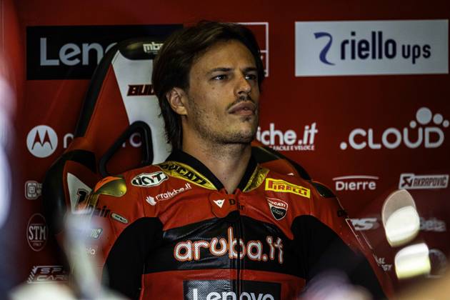 October 11, 2026, Cascais, Lisbon, Portugal: Nicolo Bulega of Aruba.It Racing - Ducati in action during the Tissot Superpole Race of the FIM Superbike World Championship, WM, Weltmeisterschaft at Circuito Estoril on October 11, 2026 in Cascais, Portugal. Cascais Portugal - ZUMAr200 20261011_zsp_r200_055 Copyright: xNunoxReisinhox