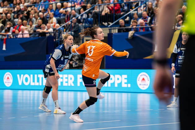 HSG Blomberg-Lippe (GER) vs. Odense Handbold (DEN), Handball, EHF Champions League Women, Gruppenphase, 11.10.2026, Saision 2026 2027, Lemgo Anna Vyakhireva (Odense Handbold, 13) bei einem 7-Meter Wurf Lemgo Phoenix Contact Arena Deutschland