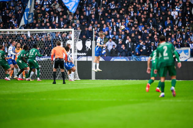 Hertha BSC verteidigt Eckball, GER, Hertha BSC vs. SPVGG Greuther Fuerth, 2. Bundesliga, Saison 2026 27, 07. Spieltag, 11.10.2026 (DFL REGULATIONS PROHIBIT ANY USE OF PHOTOGRAPHS AS IMAGE SEQUENCES AND OR QUASI - VIDEO). GER, Hertha BSC vs. SPVGG Greuther Fuerth, 2. Bundesliga, Saison 2026 27, 07. Spieltag, 11.10.2026 Berlin