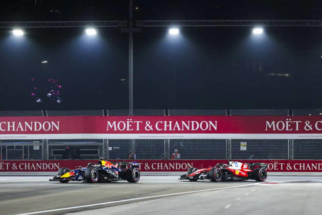 F1 - SINGAPORE GRAND PRIX 2026 03 VERSTAPPEN Max (nld), Red Bull Racing Ford RB22, action, 16 LECLERC Charles (mco), Scuderia Ferrari SF-26, action during the 2026 Formula 1 Singapore Grand Prix, 17th round of the 2026 Formula One World Championship, WM, Weltmeisterschaft from October 9 to 11, 2026 on the Marina Bay Street Circuit, in Singapore, Singapore - SingaporeSingapore Copyright: xDPPIx