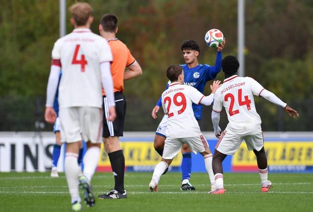 Schalke 04 U19 - Fortuna Düsseldorf U19 ** NUR FÜR REDAKTIONELLE ZWECKE ** EDITORIAL USE ONLY **<p>Fußball U19 DFB-Nachwuchsliga - Vorrunde Gruppe H 7.SPIELTAG: Schalke 04 U19 - Fortuna Düsseldorf U19 am 11.10.2026 im Parkstadion in Gelsenkirchen Arian Güzel ( Schalke 04 U19 ) Deutschland Nordrhein-Westfalen Gelsenkirchen Copyright: ThorstenxTillmann