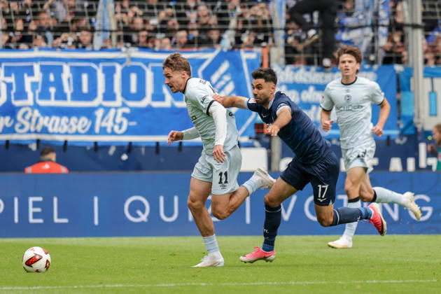 11.10.2026, xgrfx, Fussball 2.Bundesliga, VfL Bochum - Arminia Bielefeld v.l. Joel Grodowski (Arminia Bielefeld), Gerrit Holtmann (VfL Bochum) Bochum