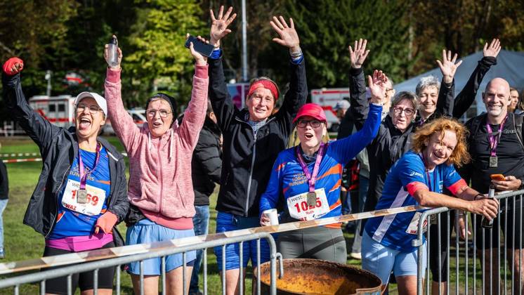 Marathon am Baldeneysee in Essen ** NUR FÜR REDAKTIONELLE ZWECKE ** EDITORIAL USE ONLY **<p>Rund 1800 Läufer begeben sich am Sonntagmorgen, 11.10.2026, im Rahmenprogramm des Mararthons am Baldeneysee auf eine gut 18 Kilometer lange Seerunde. Deutschland NRW Essen Copyright: MartinxMöller