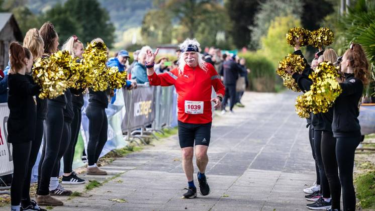 Marathon am Baldeneysee in Essen ** NUR FÜR REDAKTIONELLE ZWECKE ** EDITORIAL USE ONLY **<p> Deutschland NRW Essen Copyright: MartinxMöller