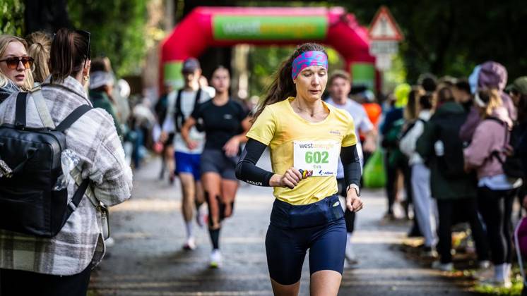 Marathon am Baldeneysee in Essen ** NUR FÜR REDAKTIONELLE ZWECKE ** EDITORIAL USE ONLY **<p>Rund 1200 Läufer begeben sich am Sonntagmorgen, 11.10.2026, beim Marathon am Baldeneysee auf eine doppelte Runde um den See. Deutschland NRW Essen Copyright: MartinxMöller