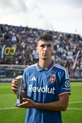 Jacobo Ramon of Calcio Como celebrating after victory MVP the Serie A soccer match between Como Calcio and AS Roma at the Giuseppe Sinigaglia stadium in Como, north Italy - October 11, 2026 - Soccer.  Copyright: xTizianoxBallabio LaPressex