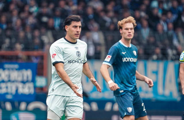 Deutschland: Fussball 2.Bundesliga 2026 2027, 7. Spieltag - VfL Bochum vs Arminia Bielefeld - Vonovia Ruhrstadion (Bochum): Geste, Gestik, Emotion Stefano Russo (Arminia Bielefeld, 21) Copyright: xAymanxAlahmedx