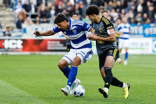 ZWOLLE - Koen Kostons of PEC Zwolle, IsmaÃ«l Baouf of SC Cambuur (lr) during the Dutch Eredivisie match between PEC Zwolle and Cambuur at the MAC3Park stadium on October 11, 2026 in Zwolle, the Netherlands. VINCENT JANNINK ANP Eredivisie 2026 27 xVIxANPxSportx xxANPxIVx 572126242 originalFilename: 572126242.jpg
