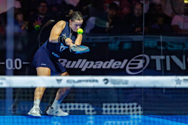 DÜSSELDORF, GERMANY - 11 OCTOBER 2026: Image shows Martina Calvo (ESP) during CUPRA Germany Premier Padel P2 2026 Day 8: Finals at CASTELLO Düsseldorf on 11 10 2026 in Düsseldorf, Germany. Germany Copyright: xFröhlichxPascalx