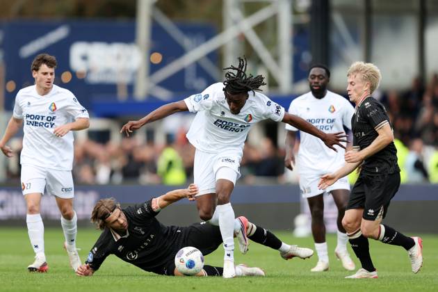 VELSEN - (lr) Pascal Mulder of ADO Den Haag, Jelani Seedorf of Telstar during the Dutch Eredivisie match between Telstar and ADO Den Haag at the BUKO Stadium on October 11, 2026 in Velsen, the Netherlands. SONNY LENSEN ANP Eredivisie 2026 27 xVIxANPxSportx xxANPxIVx 572127940 originalFilename: 572127940.jpg