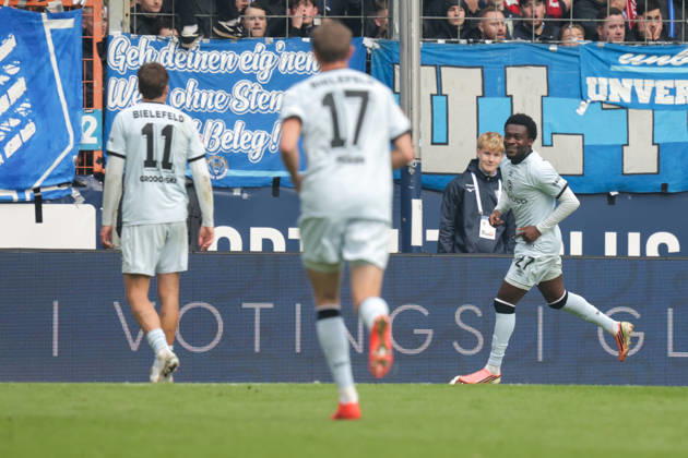 11.10.2026, xgrfx, Fussball 2.Bundesliga, VfL Bochum - Arminia Bielefeld v.l. Tor, Benjamin Boakye zum 0:1 (Arminia Bielefeld) Bochum