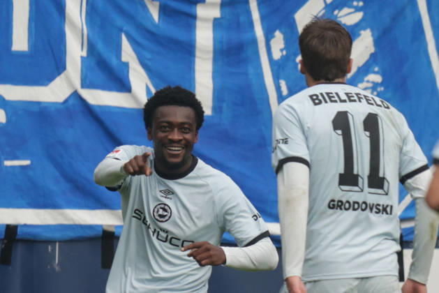 11.10.2026, xgrfx, Fussball 2.Bundesliga, VfL Bochum - Arminia Bielefeld v.l. Tor, Benjamin Boakye zum 0:1 (Arminia Bielefeld) Bochum