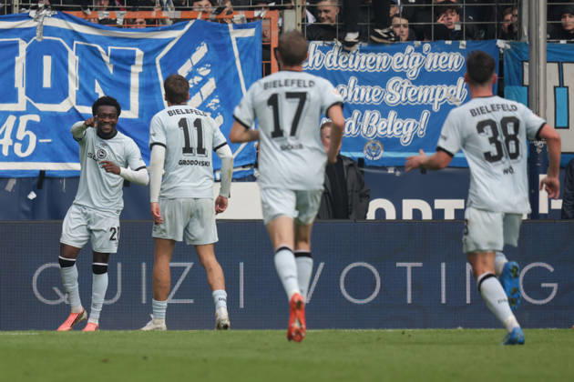11.10.2026, xgrfx, Fussball 2.Bundesliga, VfL Bochum - Arminia Bielefeld v.l. Tor, Benjamin Boakye zum 0:1 (Arminia Bielefeld) Bochum