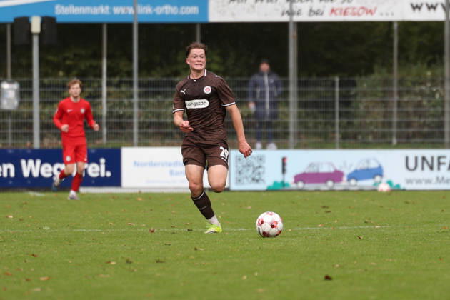 Fußball I Herren I Saison 2026 2027 I Regionalliga Nord I 13.Spieltag I FC St.Pauli II - HSC Hannover I 11.10.2026 Lucas Schulze (29, FC St.Pauli II) Norderstedt Edmund Plambeck Stadion Schleswig-Holstein Deutschland Copyright: xLobeca RalfxHomburgx