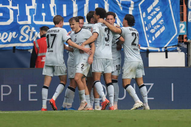 11.10.2026, xgrfx, Fussball 2.Bundesliga, VfL Bochum - Arminia Bielefeld v.l. Tor, Benjamin Boakye zum 0:1 (Arminia Bielefeld) Bochum
