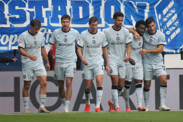 11.10.2026, xgrfx, Fussball 2.Bundesliga, VfL Bochum - Arminia Bielefeld v.l. Tor, Benjamin Boakye zum 0:1 (Arminia Bielefeld) Bochum