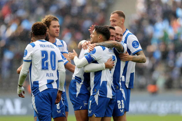 11.10.2026, xtgx, Fussball 2.Bundesliga, Hertha BSC Berlin - SpVgg Greuther Fuerth v.l. Torjubel nach dem Tor zum celebrating the goal celebrate 2:0 durch Paul Seguin (Hertha BSC Berlin) (DFL DFB REGULATIONS PROHIBIT ANY USE OF PHOTOGRAPHS as IMAGE SEQUENCES and or QUASI-VIDEO) Berlin