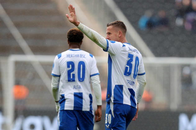 11.10.2026, xtgx, Fussball 2.Bundesliga, Hertha BSC Berlin - SpVgg Greuther Fuerth v.l. Torjubel nach dem Tor zum celebrating the goal celebrate 2:0 durch Paul Seguin (Hertha BSC Berlin) (DFL DFB REGULATIONS PROHIBIT ANY USE OF PHOTOGRAPHS as IMAGE SEQUENCES and or QUASI-VIDEO) Berlin