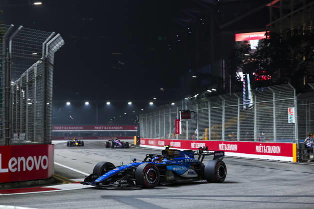 F1 - SINGAPORE GRAND PRIX 2026 55 SAINZ Carlos (spa), Williams Racing FW48, action during the 2026 Formula 1 Singapore Grand Prix, 17th round of the 2026 Formula One World Championship, WM, Weltmeisterschaft from October 9 to 11, 2026 on the Marina Bay Street Circuit, in Singapore, Singapore - SingaporeSingapore  Copyright: xDPPIx