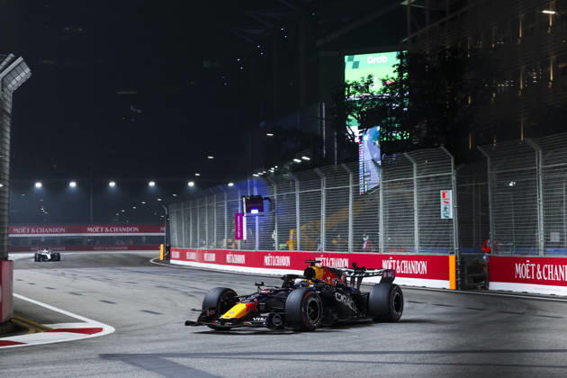 F1 - SINGAPORE GRAND PRIX 2026 03 VERSTAPPEN Max (nld), Red Bull Racing Ford RB22, action during the 2026 Formula 1 Singapore Grand Prix, 17th round of the 2026 Formula One World Championship, WM, Weltmeisterschaft from October 9 to 11, 2026 on the Marina Bay Street Circuit, in Singapore, Singapore - SingaporeSingapore  Copyright: xDPPIx