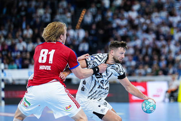 Martin Hovde (Handball Club Hamburg, 81), Harald Reinkind (THW Kiel, 06) GER, THW Kiel vs. Handball Club Hamburg, Handball, 1. Bundesliga, Spieltag 8, Saison 2026 2027, 11.10.2026 GER, THW Kiel vs. Handball Club Hamburg, Handball, 1. Bundesliga, Spieltag 8, Saison 2026 2027, 11.10.2026 Kiel Copyright: xEibner-Pressefoto MarcelxvonxFehrnx EP_MFN