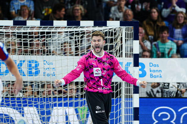 Jubel nach Parade Gonzalo Perez de Vargas (THW Kiel, 01) GER, THW Kiel vs. Handball Club Hamburg, Handball, 1. Bundesliga, Spieltag 8, Saison 2026 2027, 11.10.2026 GER, THW Kiel vs. Handball Club Hamburg, Handball, 1. Bundesliga, Spieltag 8, Saison 2026 2027, 11.10.2026 Kiel Copyright: xEibner-Pressefoto MarcelxvonxFehrnx EP_MFN