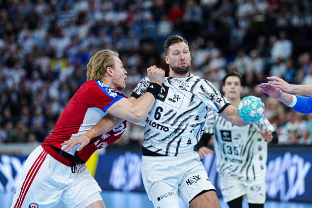 Martin Hovde (Handball Club Hamburg, 81), Harald Reinkind (THW Kiel, 06) GER, THW Kiel vs. Handball Club Hamburg, Handball, 1. Bundesliga, Spieltag 8, Saison 2026 2027, 11.10.2026 GER, THW Kiel vs. Handball Club Hamburg, Handball, 1. Bundesliga, Spieltag 8, Saison 2026 2027, 11.10.2026 Kiel Copyright: xEibner-Pressefoto MarcelxvonxFehrnx EP_MFN